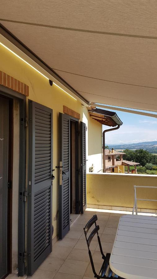 La Casa Di Marco E Lorella Fratta Todina Εξωτερικό φωτογραφία